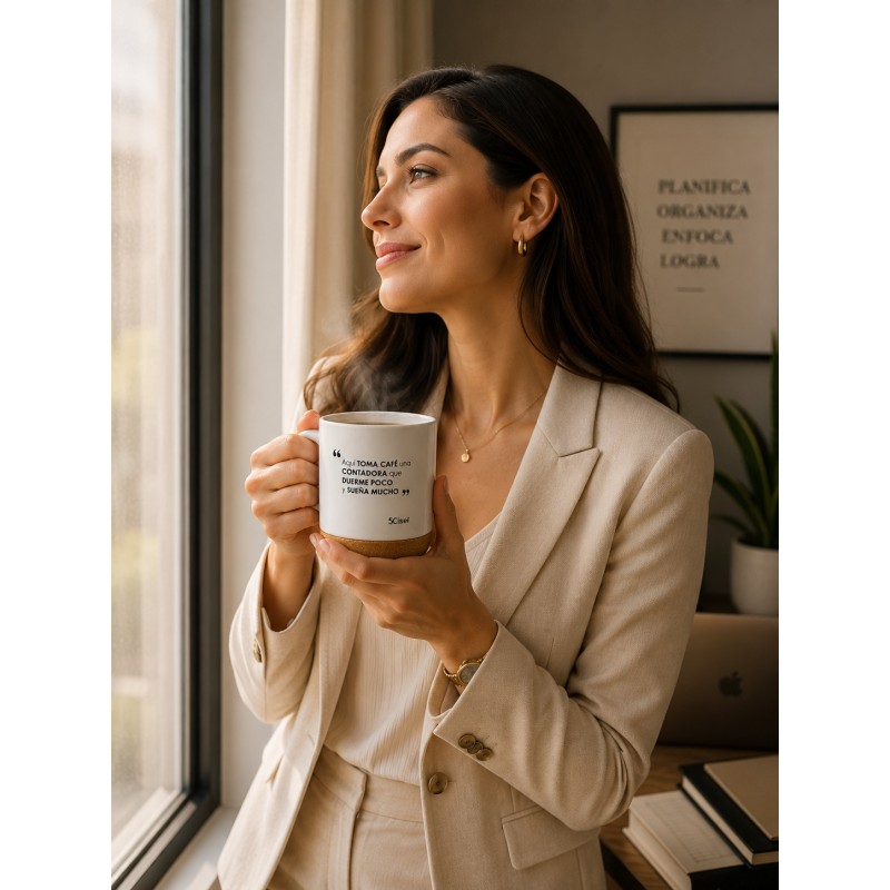 Taza 10 oz "Contadora Toma Café"