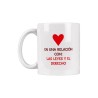 Taza blanca "En una relación con las leyes"