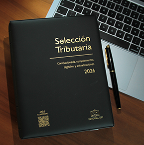 Volumen en escritorio con pluma elegante